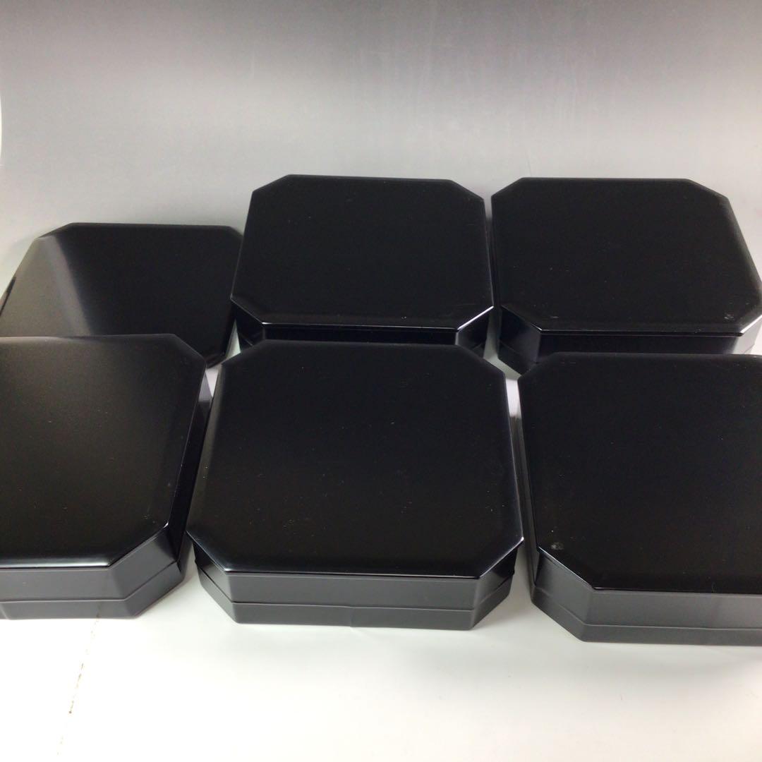 Ｒ５３１　縁高　『塗師　春香作』『真塗』『五段重』　共箱　菓子器　懐石道具