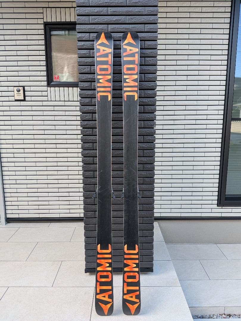 スキー板【ATOMIC PUNX × JESTER ビンディング付】176cm
