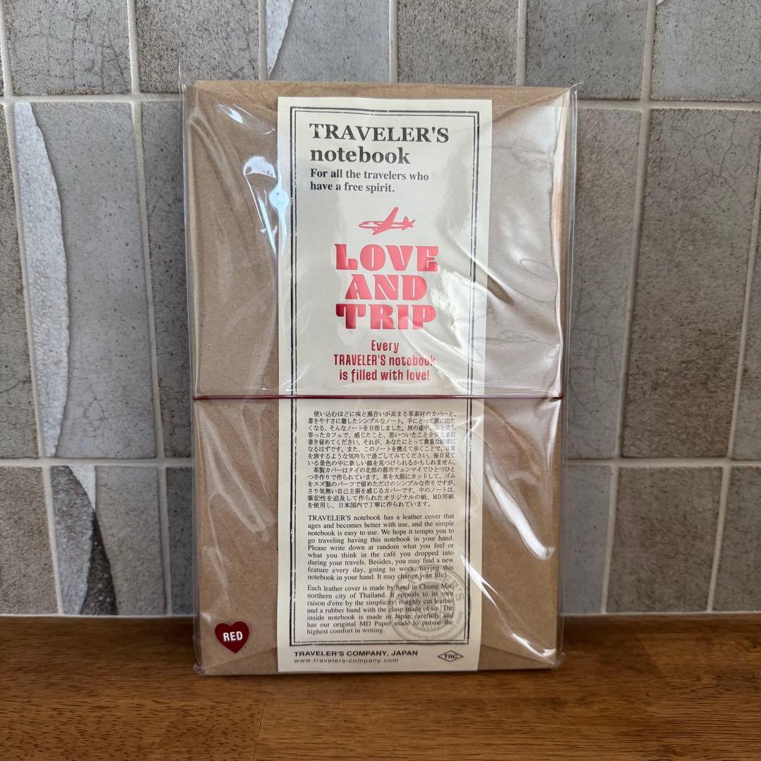 トラベラーズノート Love and trip レギュラーサイズ