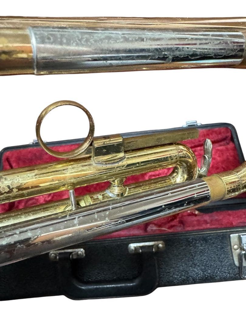 ジャンク 赤ベルYAMAHA トランペット YTR-3320 マウスピース付