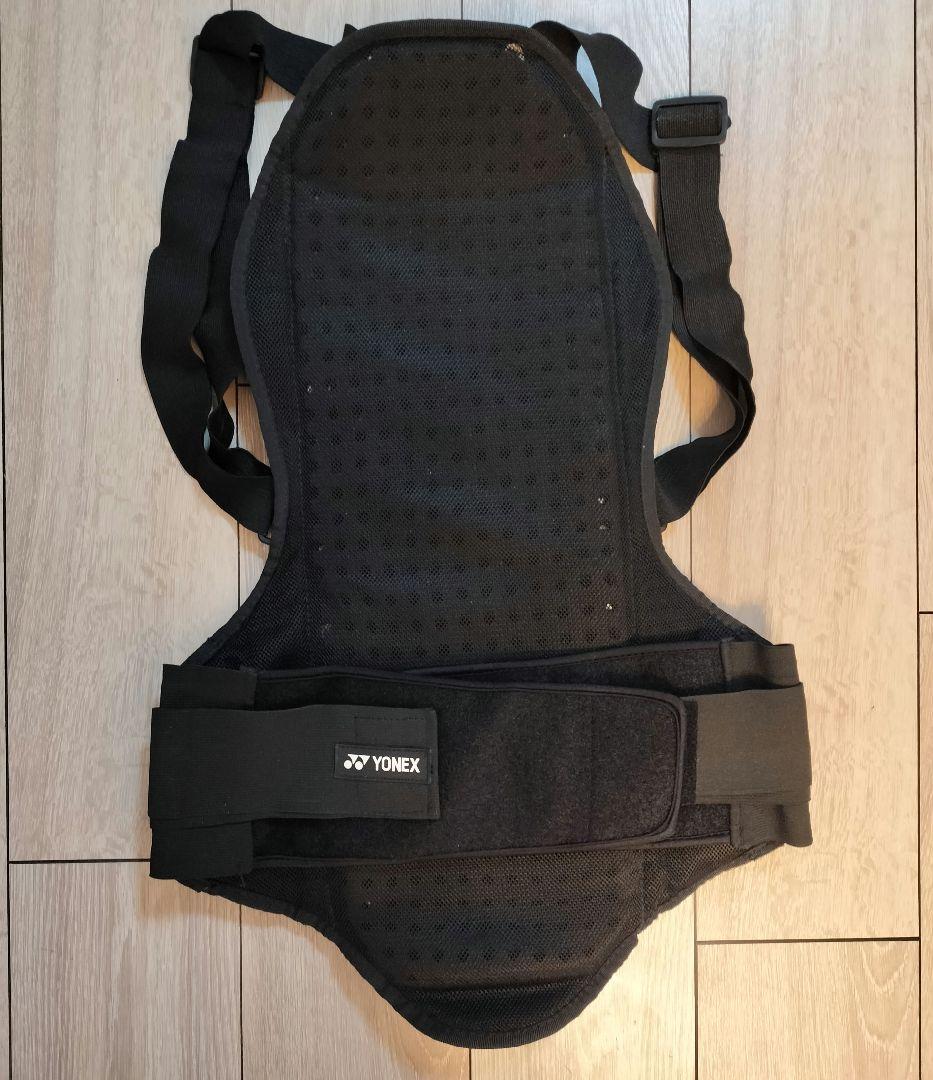 ヨネックス プロテクター付きジャケット　脊椎保護　 L ブラック　スノボ　バイク