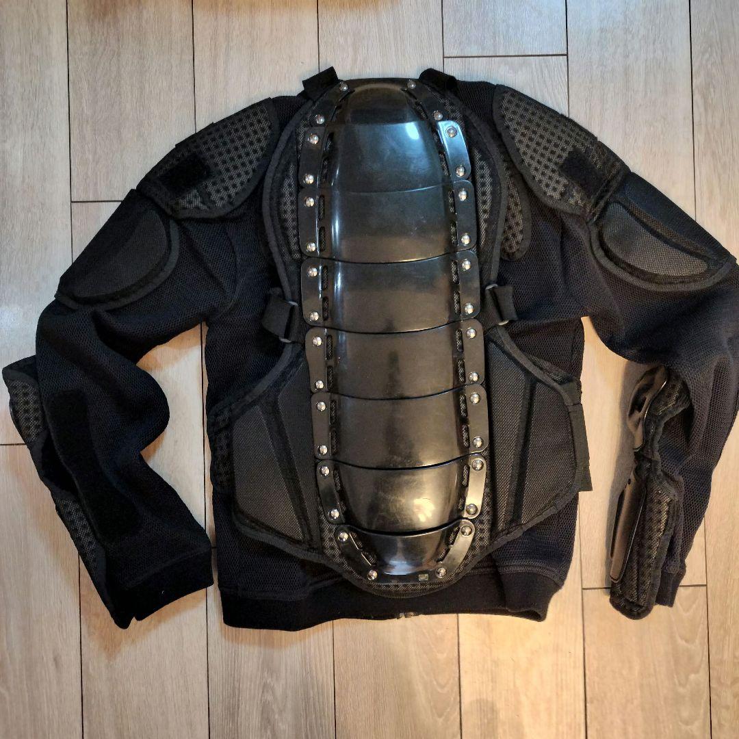 ヨネックス プロテクター付きジャケット　脊椎保護　 L ブラック　スノボ　バイク