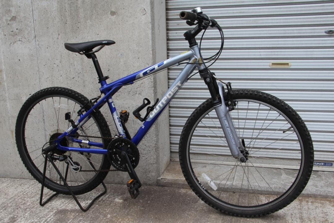 引き取り限定♪GT♪OUTPOST♪お手軽マウンテンバイク♪通学などにどうぞ♪