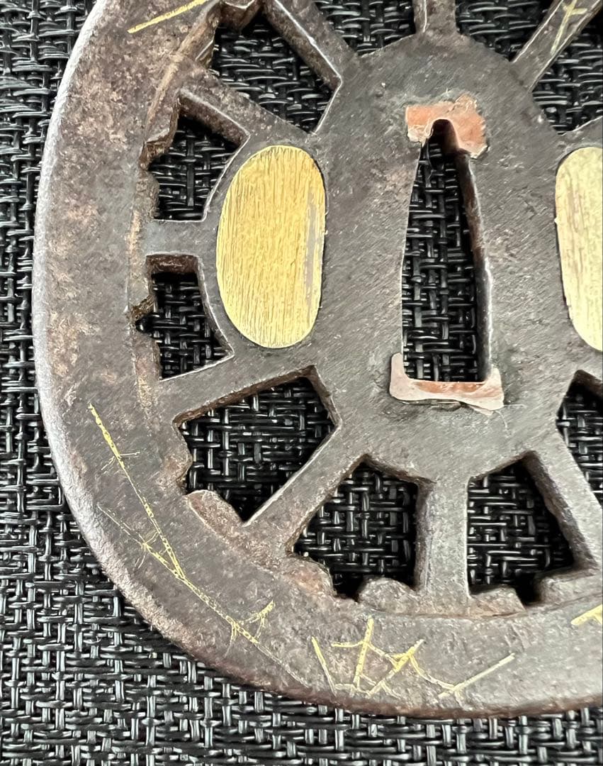 刀鍔 無名肥後 楽寿 透かし鍔 責金 年代物 桐箱付き(鍔布団有) アンティーク