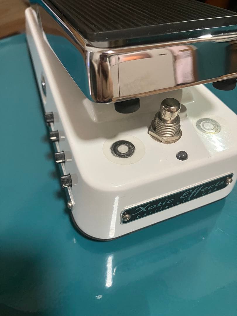 Xotic Effects XW-1ワウペダル ホワイト