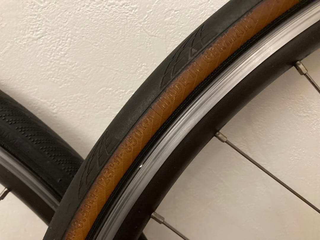 フィルウッドハブ　H PLUS SON 前後