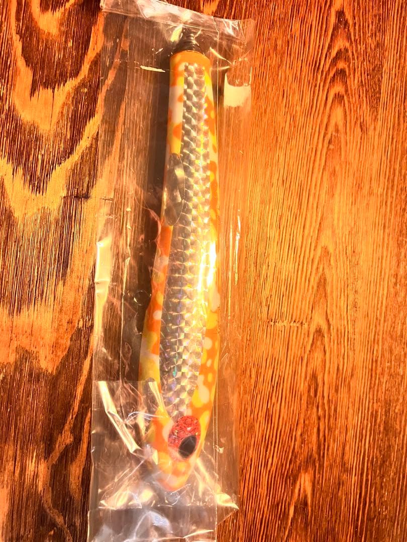 貝田ルアー　Twister ツイスター F4 レアスーパーギャルカラー