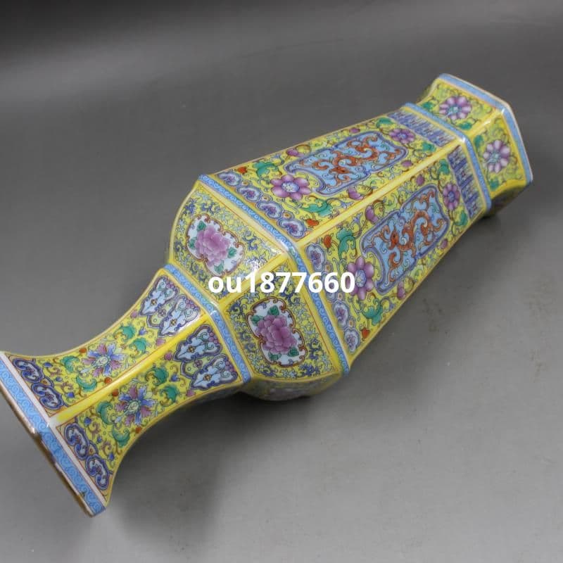 琺瑯彩蒔絵満工花柄の六方花瓶 景徳鎮 陶磁器 装飾品 現代工芸品 美術品 置物