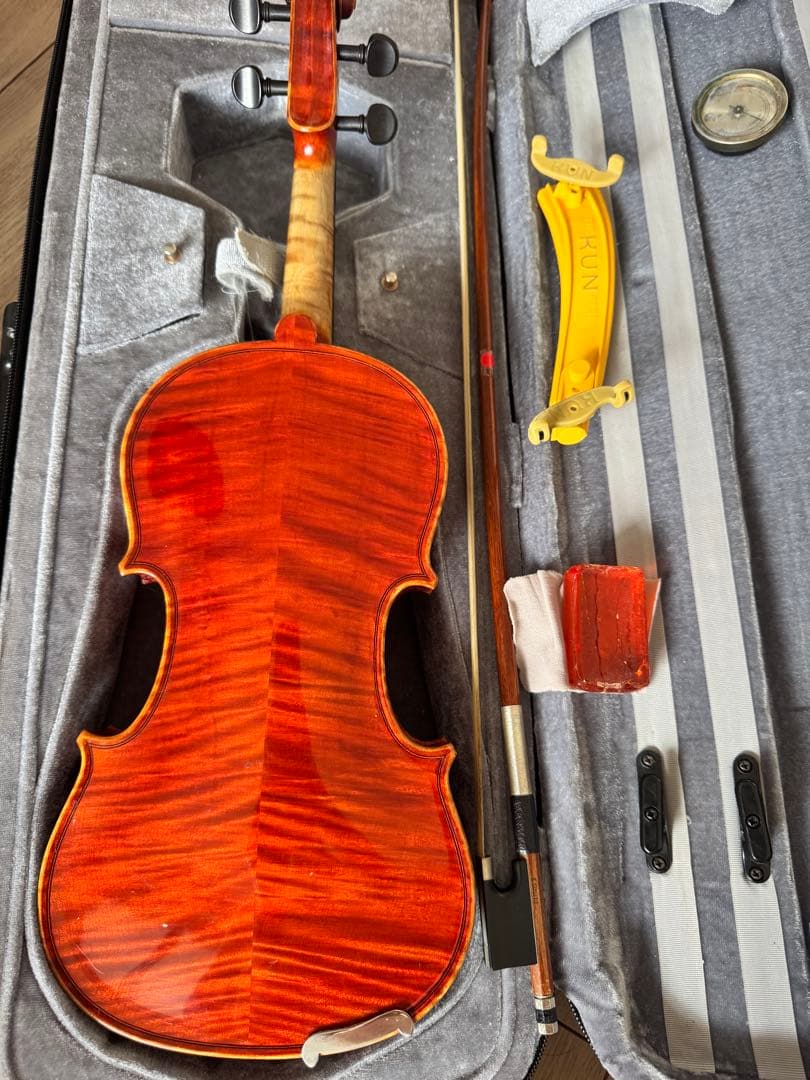 Suzuki violin No.330 1/4 Anno2005年