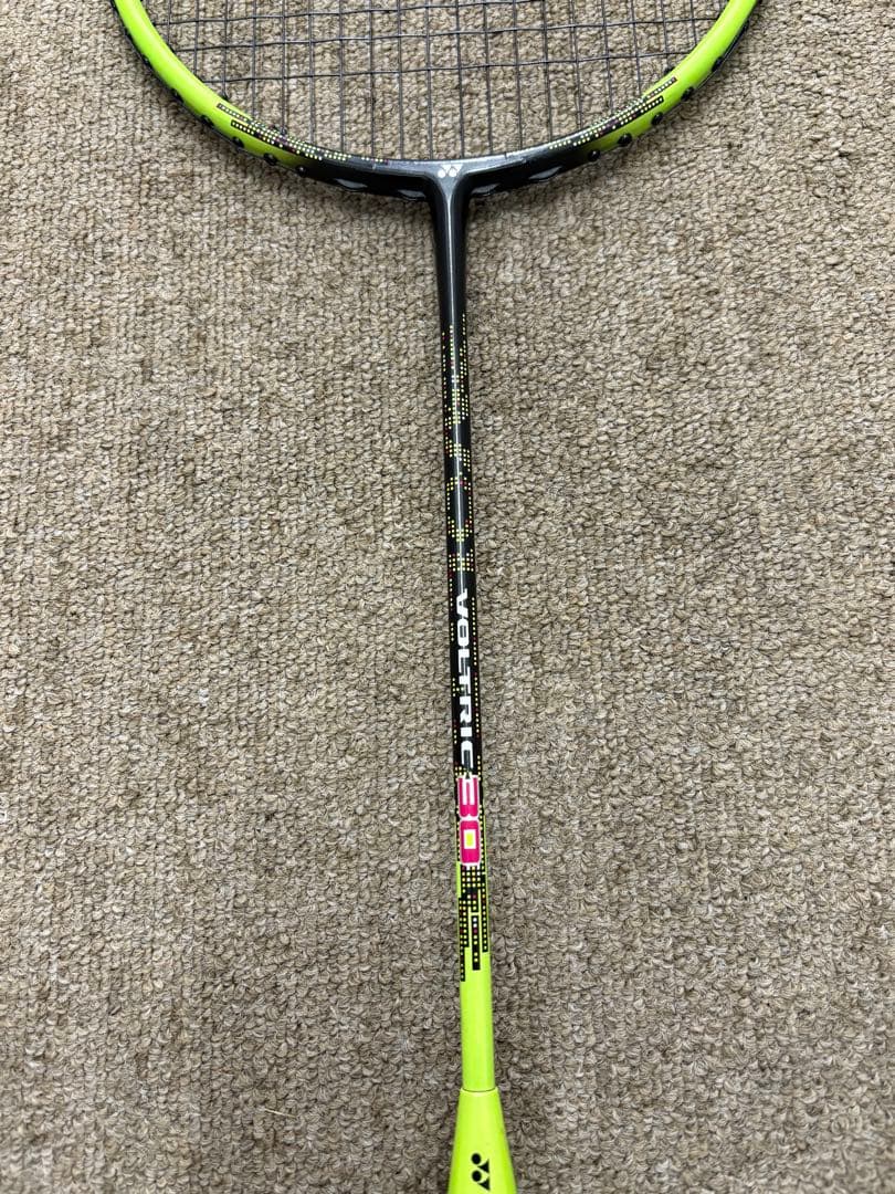 美品 YONEX VOLTRIC 30 バドミントンラケット 廃盤品 2本セット