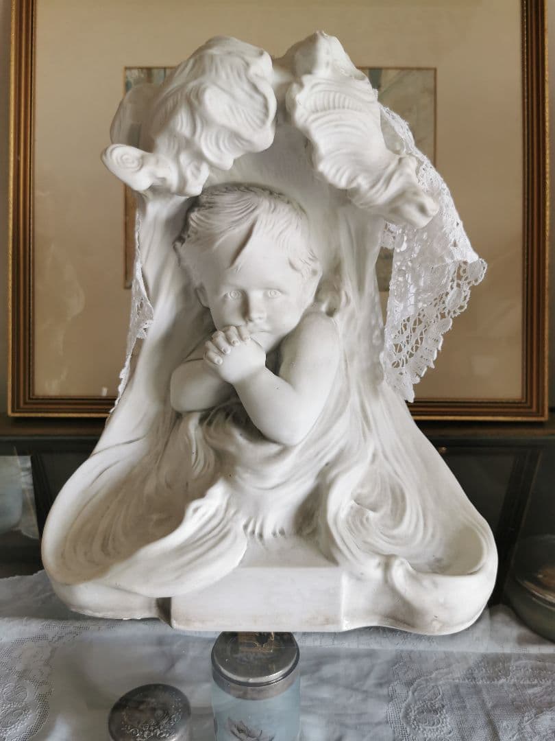アンティークフランス 大型ビスク彫像塑像 少年の祈り作家刻印入 レース装飾無し