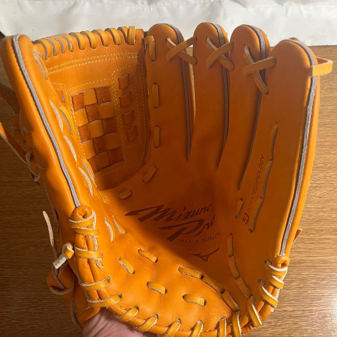 ミズノプロ 一般軟式 グローブ グラブ 投手 ピッチャー用 極美品 刺繍あり