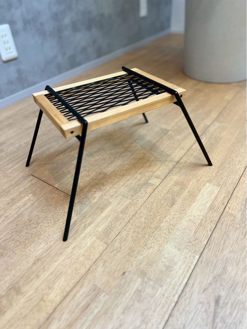 コンパクトメッシュアウトドアテーブル