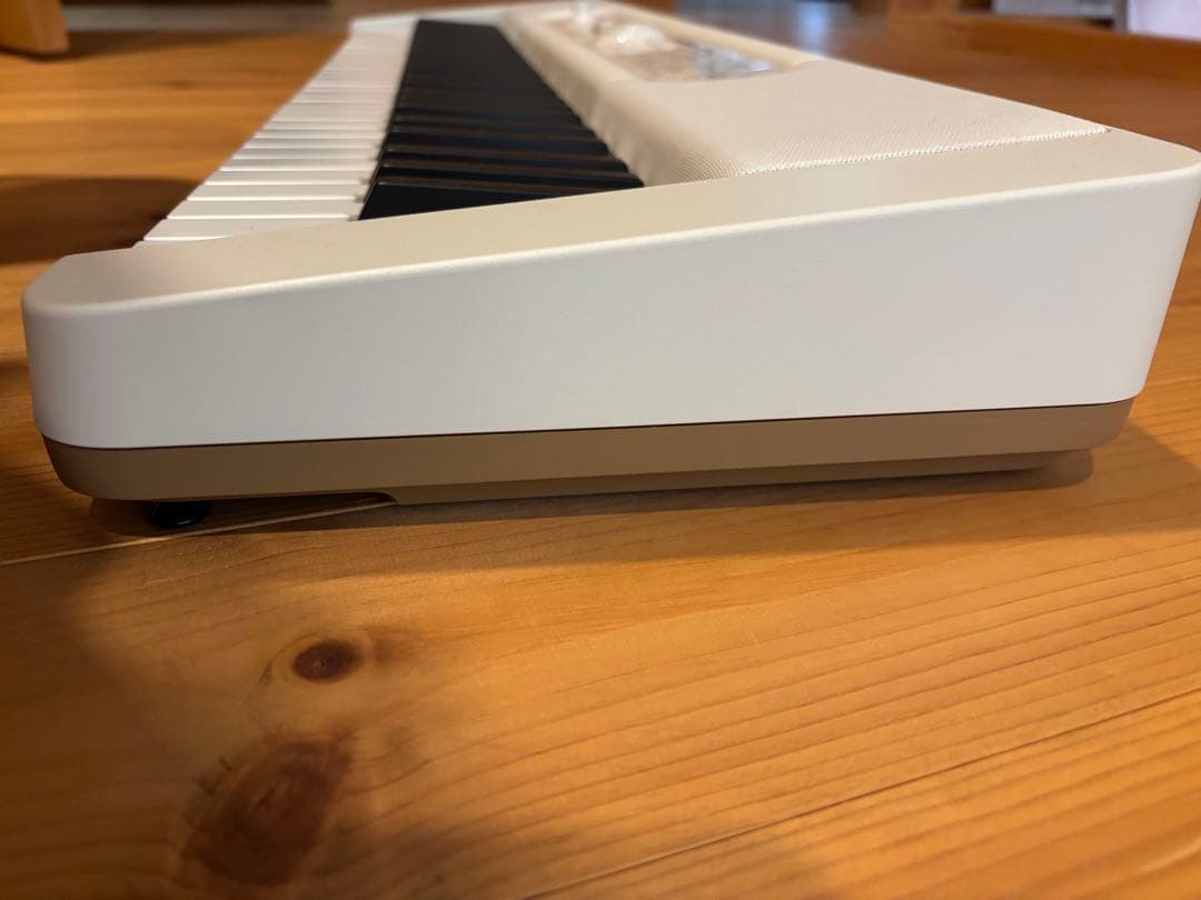 CASIO LK-526 キーボード