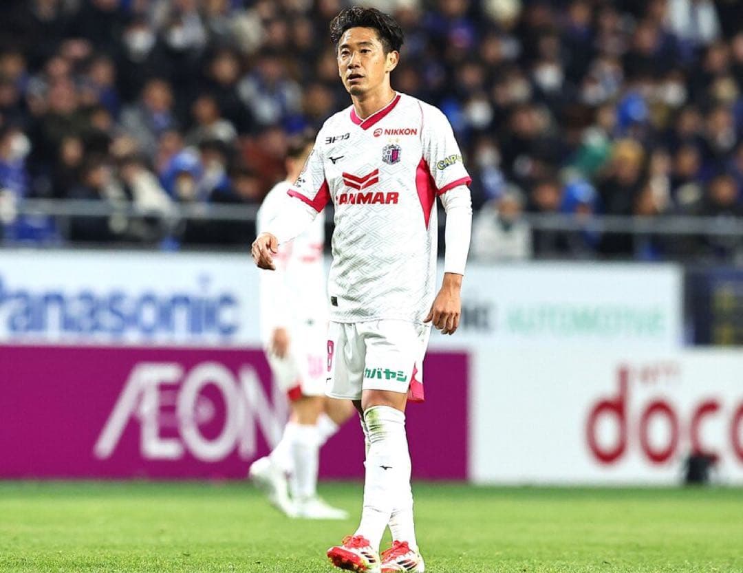 ♦︎新品♦︎8香川真司XLサイズセレッソ大阪ユニフォーム