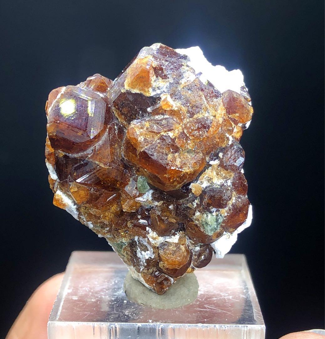レッドヘソナイトガーネットクラスター Red Hessonite Garnet