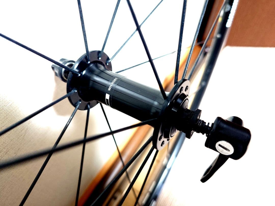 SHIMANO『R500(WH-R501』フロントホイール700c(622×15