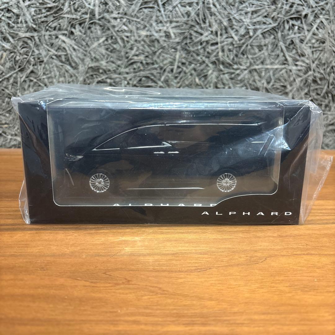 【非売品】新品未開封 トヨタ40系アルファード ミニカー 1/30スケール