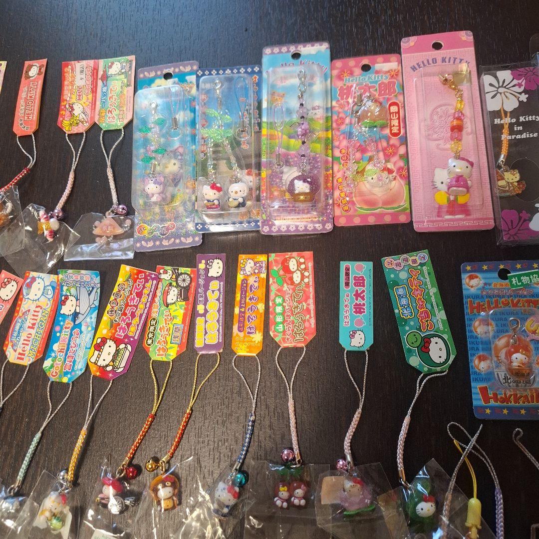 15年～20年前★ご当地KITTY６５個根付けストラップ　海外あり