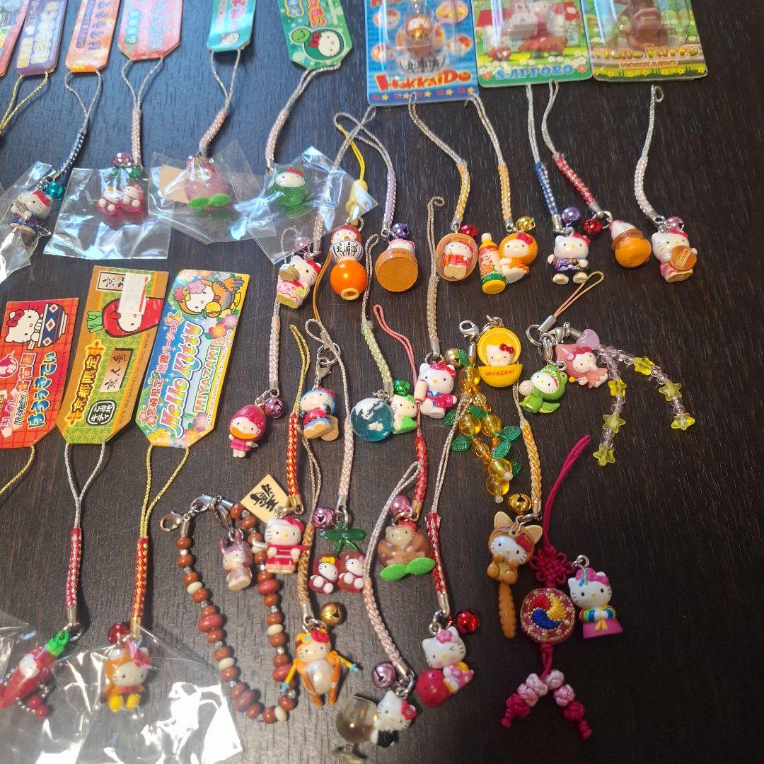 15年～20年前★ご当地KITTY６５個根付けストラップ　海外あり
