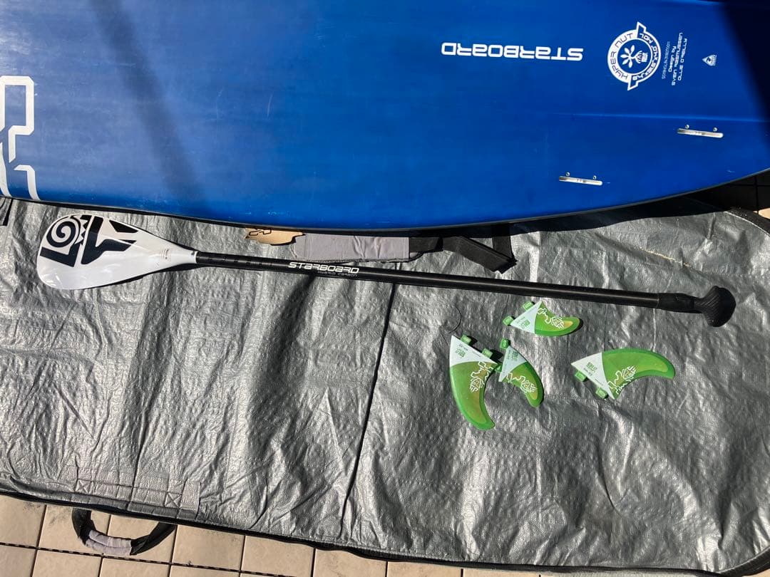 【美品】HYPER NUT 8’4” × 31.5” × 140L