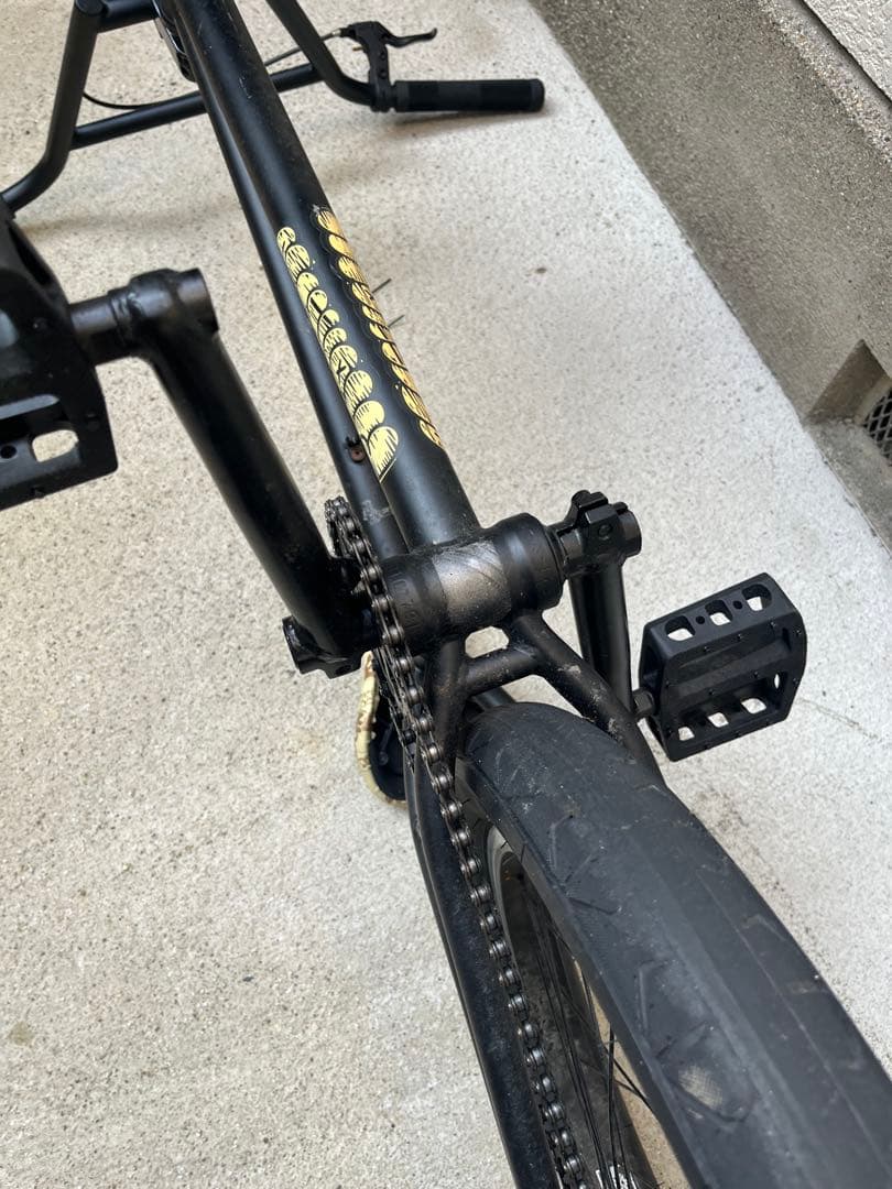 BMXバイク ブラック迷彩サドル