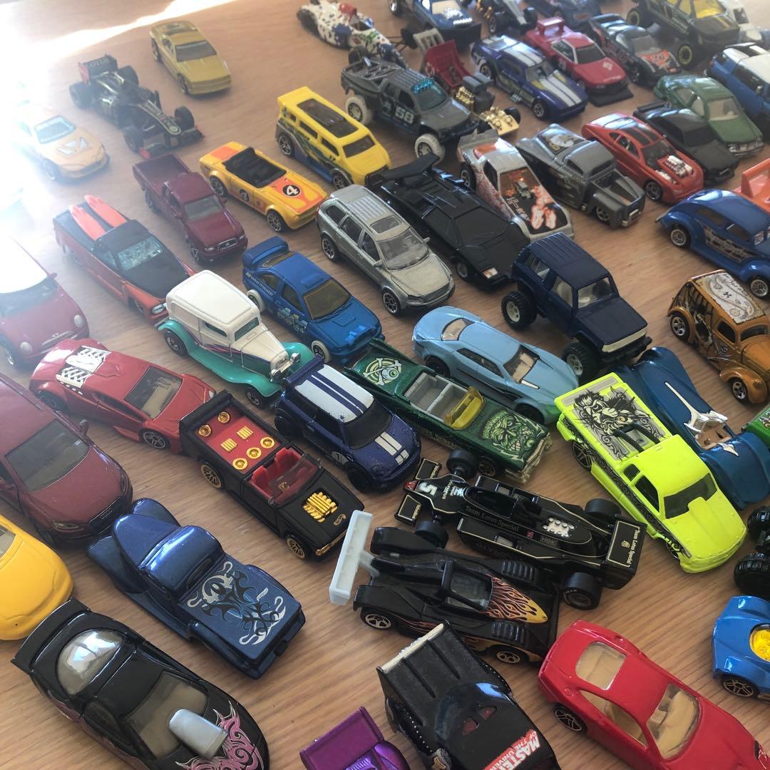 ミニカーまとめ売り86台　週末限定