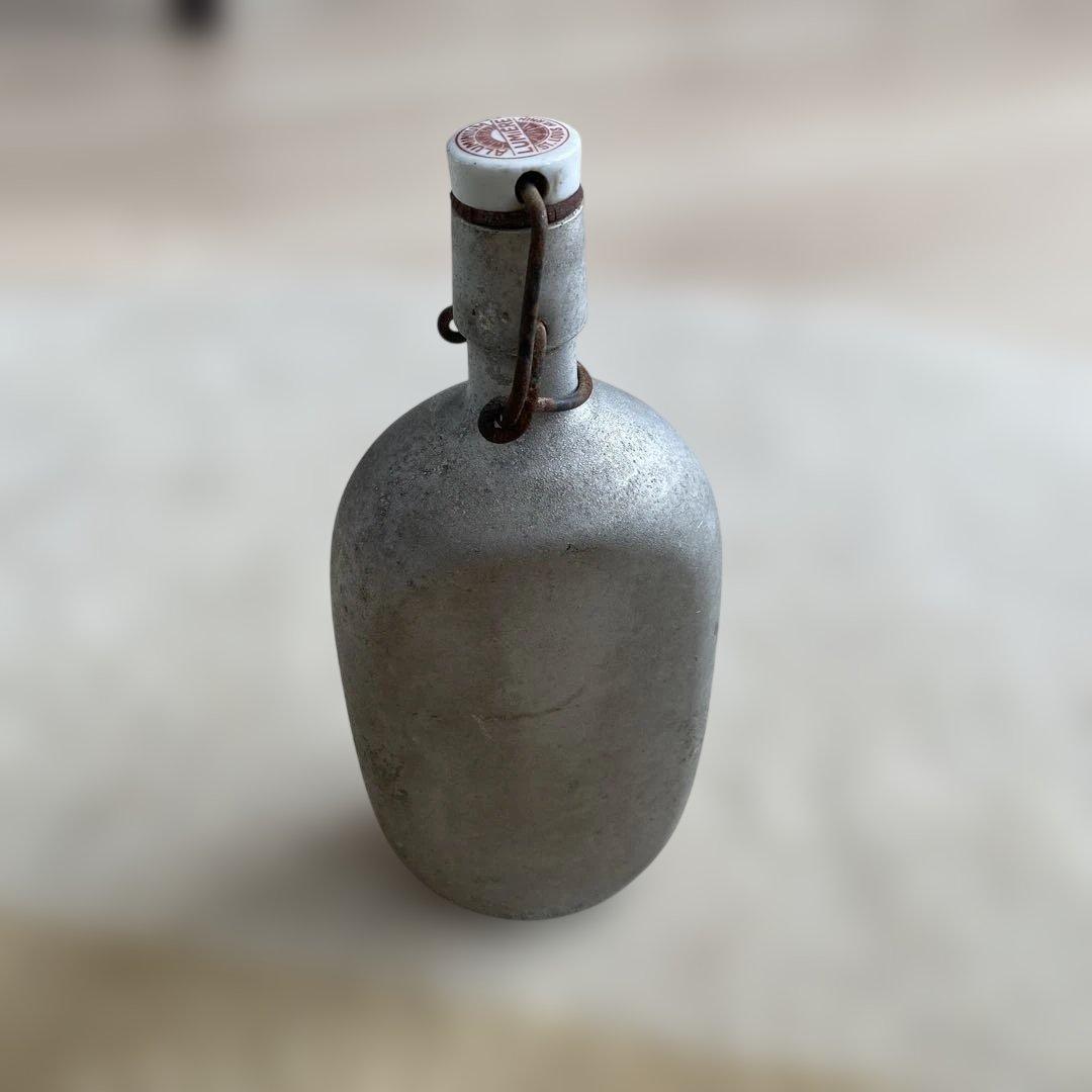 フランス　アンティーク　水筒　ヴィンテージ金属ボトル