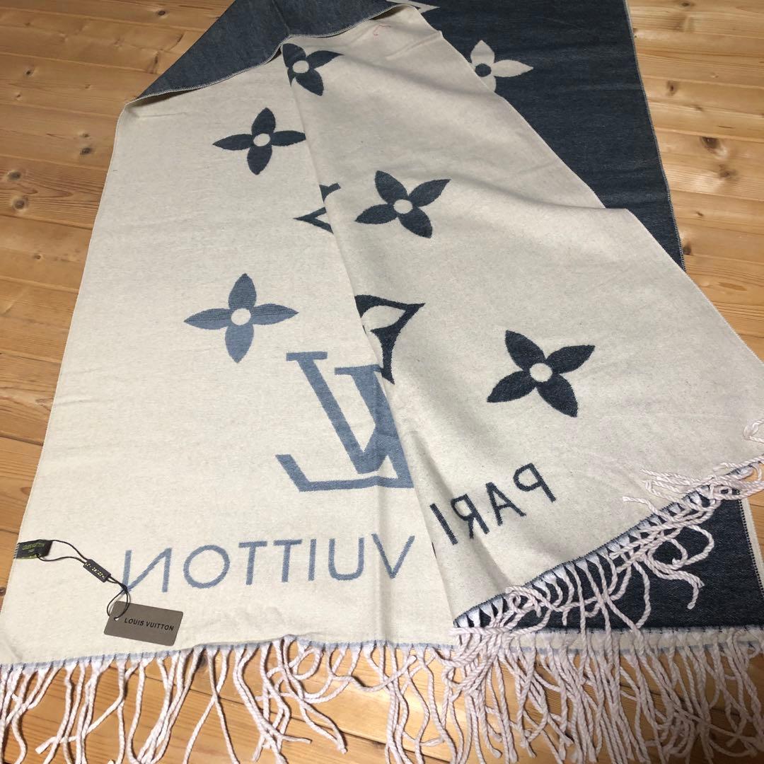 ノベルティ❤️LVマフラー