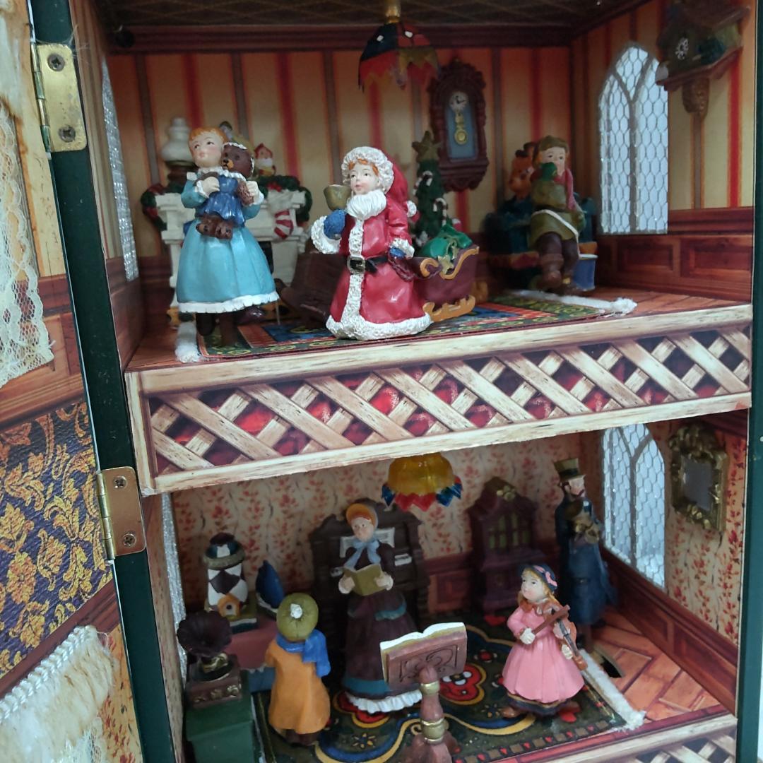 ハウス型オルゴール　新品訳アリ　ドールハウス　ミニチュア　クリスマス　ジオラマ