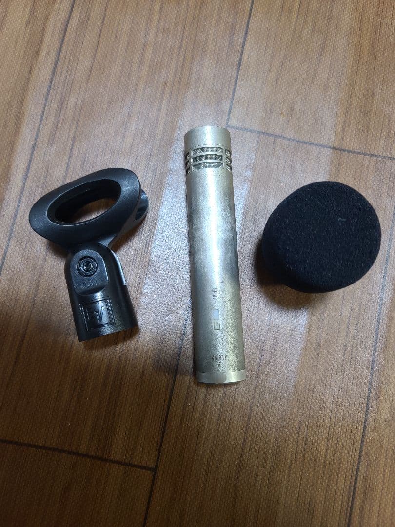 NEUMANN KM84i ビンテージコンデンサーマイク ケース付き