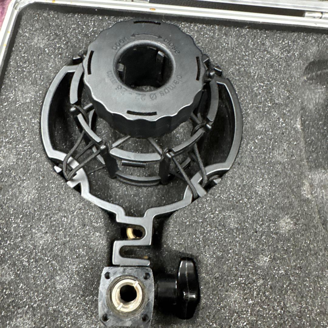 AKG C3000B コンデンサーマイク ショックマウント＋純正ケース付
