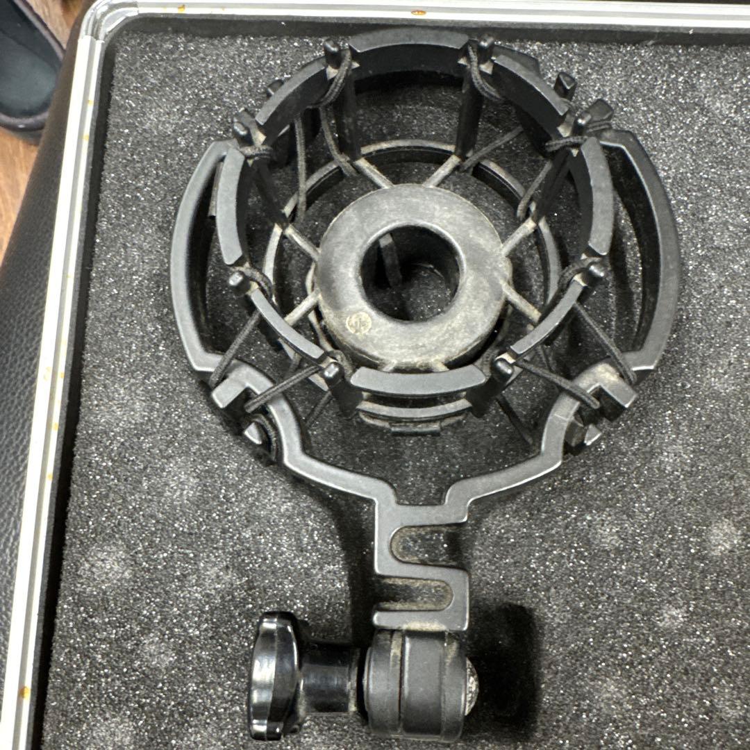 AKG C3000B コンデンサーマイク ショックマウント＋純正ケース付