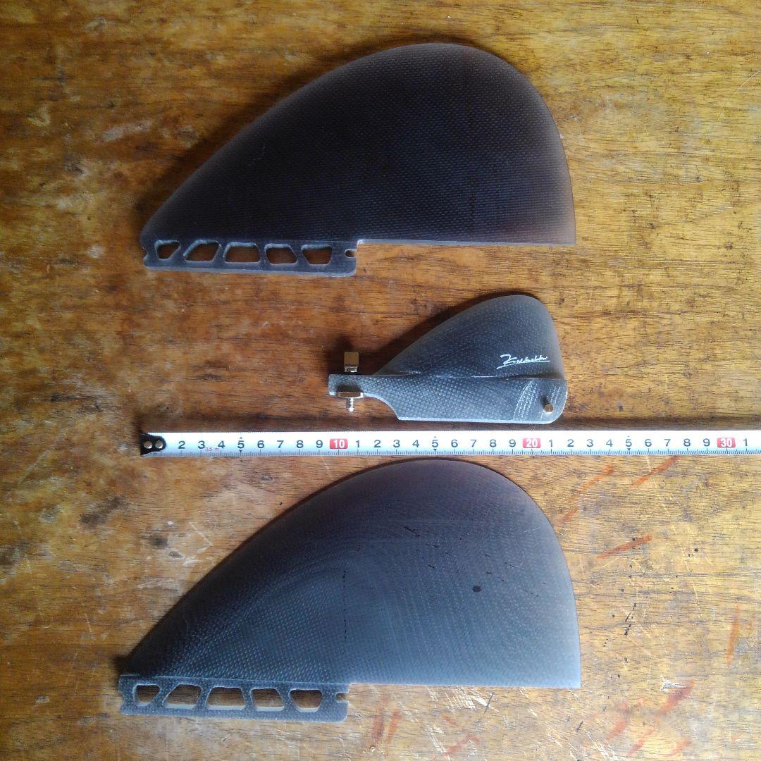 新品・ボロンファイバー製・ビッグハーフムーンキール&ミニセンター・setフィン！