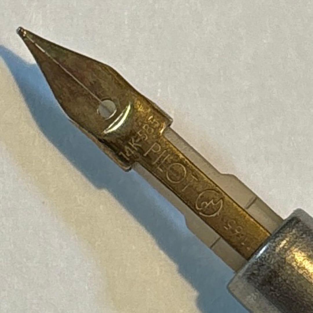 【レア物　廃盤初期モデル】PILOT キャップレス万年筆　ノック式　ジャンク品