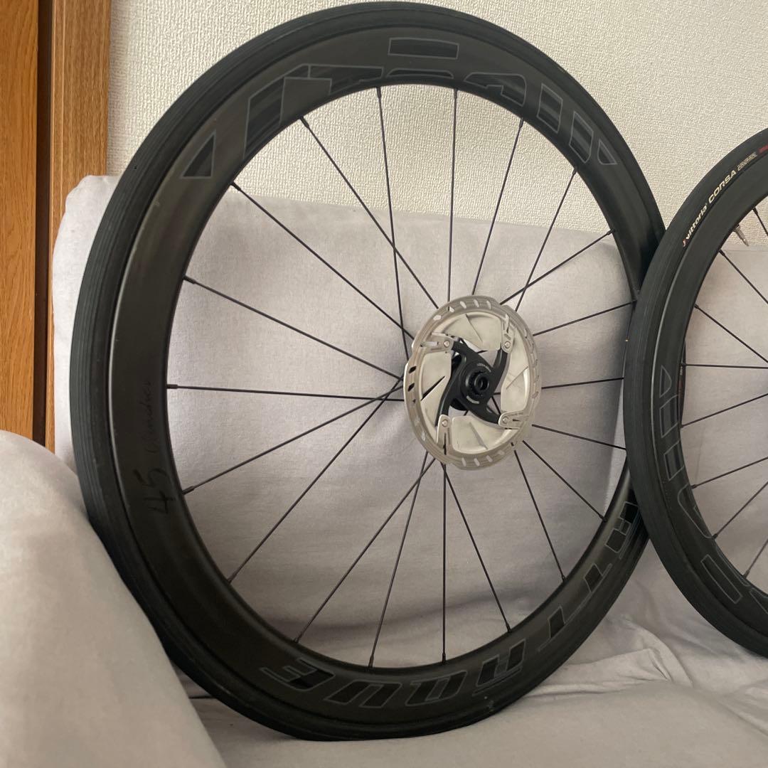 しば グスト アタッキ カーボンホイール 45ミリハイト ディスクブレーキ