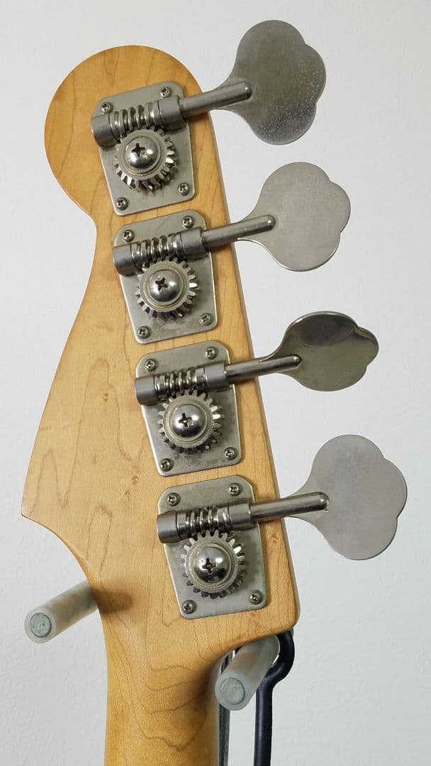 日本製 Squier by Fender プレシジョンベース