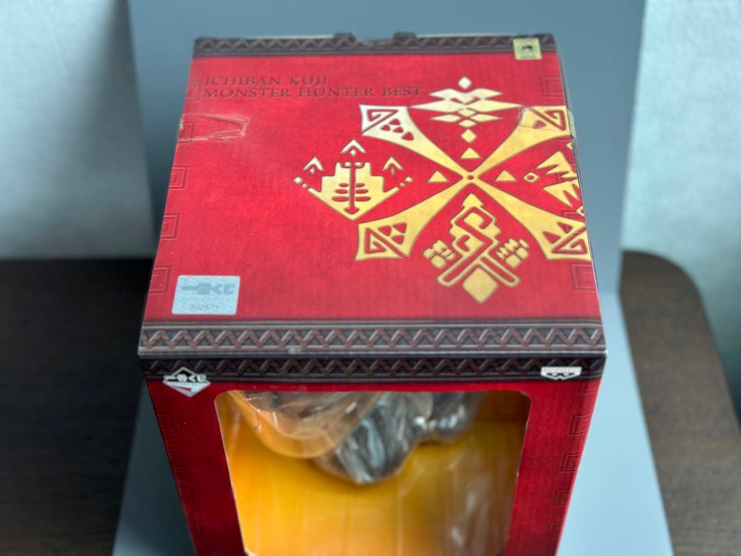 リオレウス希少種　ハンティングトロフィー　未開封品