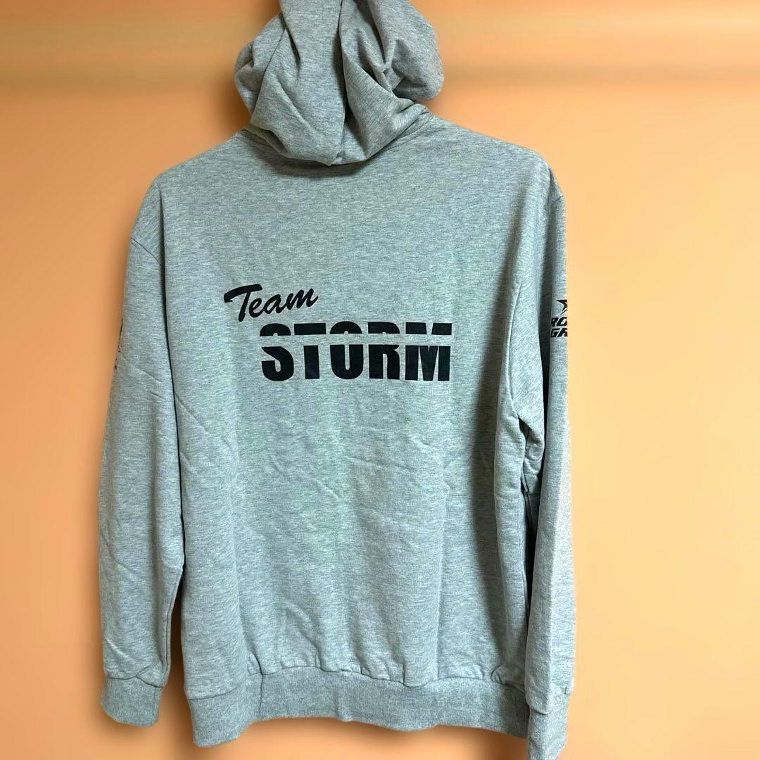 STORM フード付きスウェット