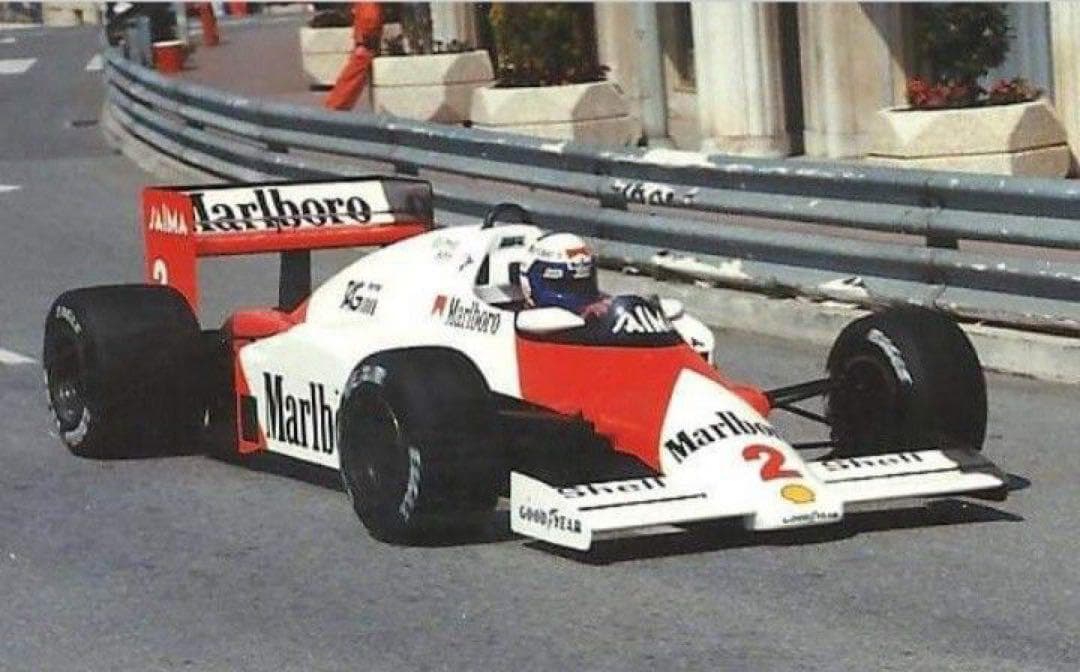 アオシマ/BEEMAX 1/20 マクラーレン・TAGポルシェ MP4/2B