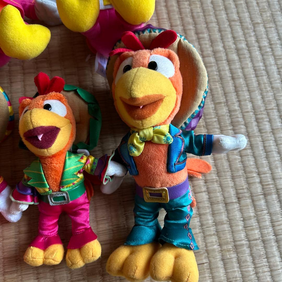 ディズニー パンチート　ぬいぐるみバッジ他