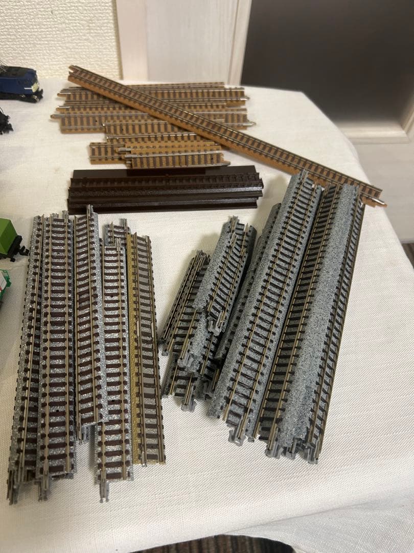 緑8244 Nゲージ規格の鉄道模型と線路セット 約40両