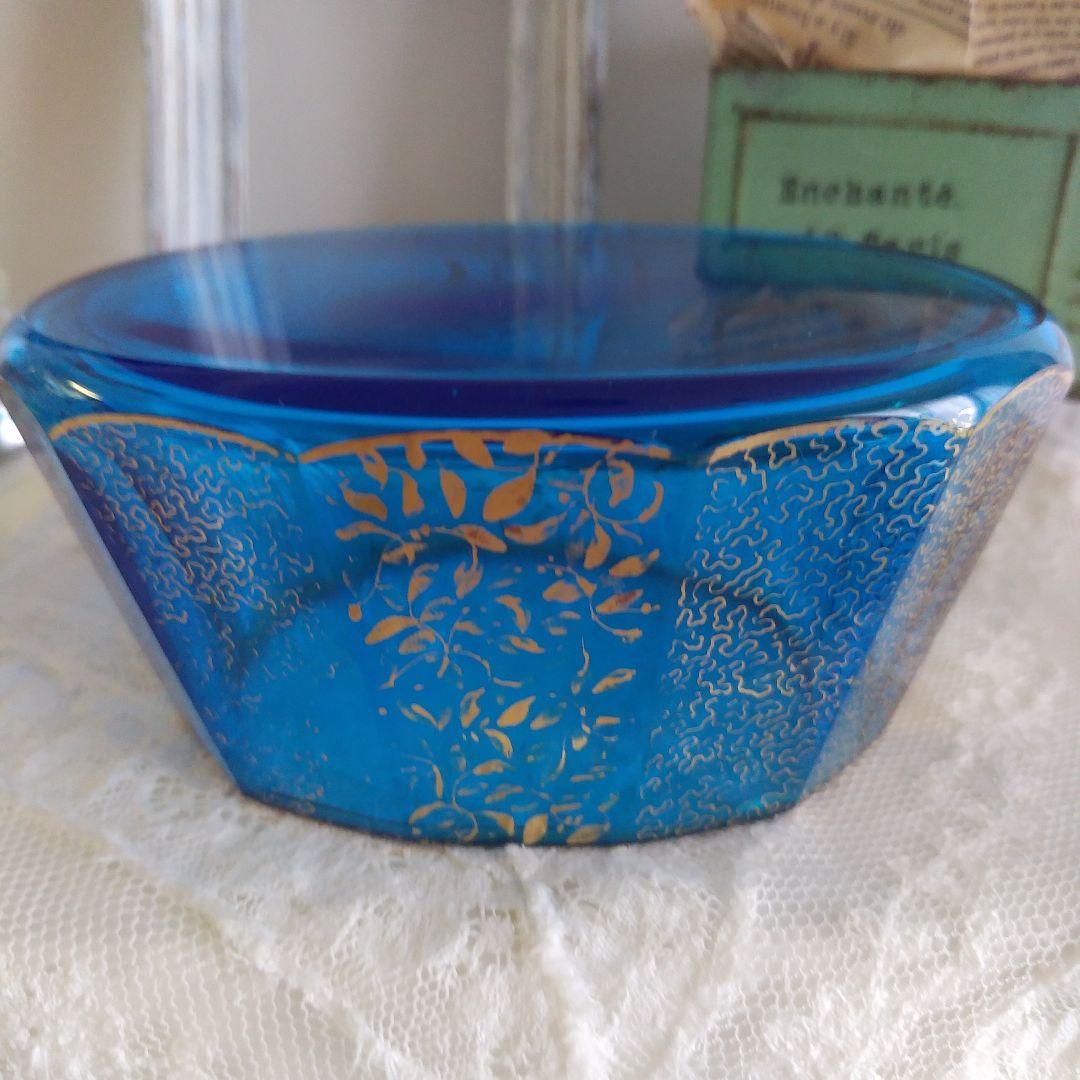 フランスアンティークブルーのガラス　ポット