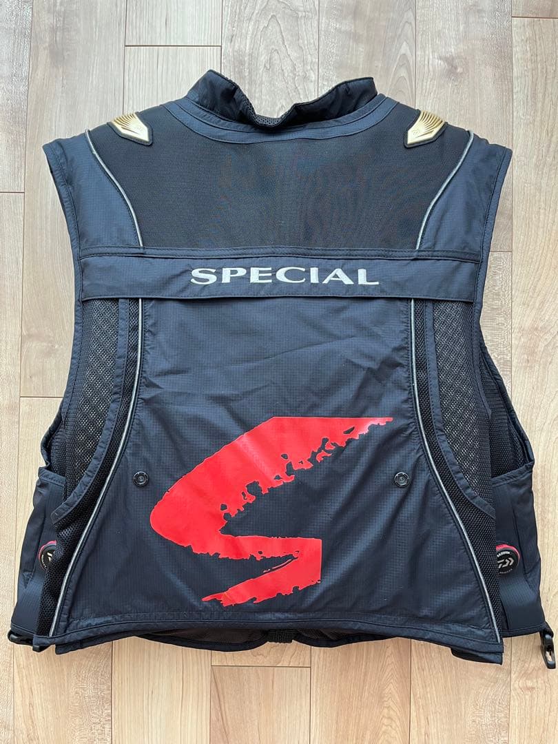 Daiwa／スペシャル／ベスト／DV-1124F／Lサイズ