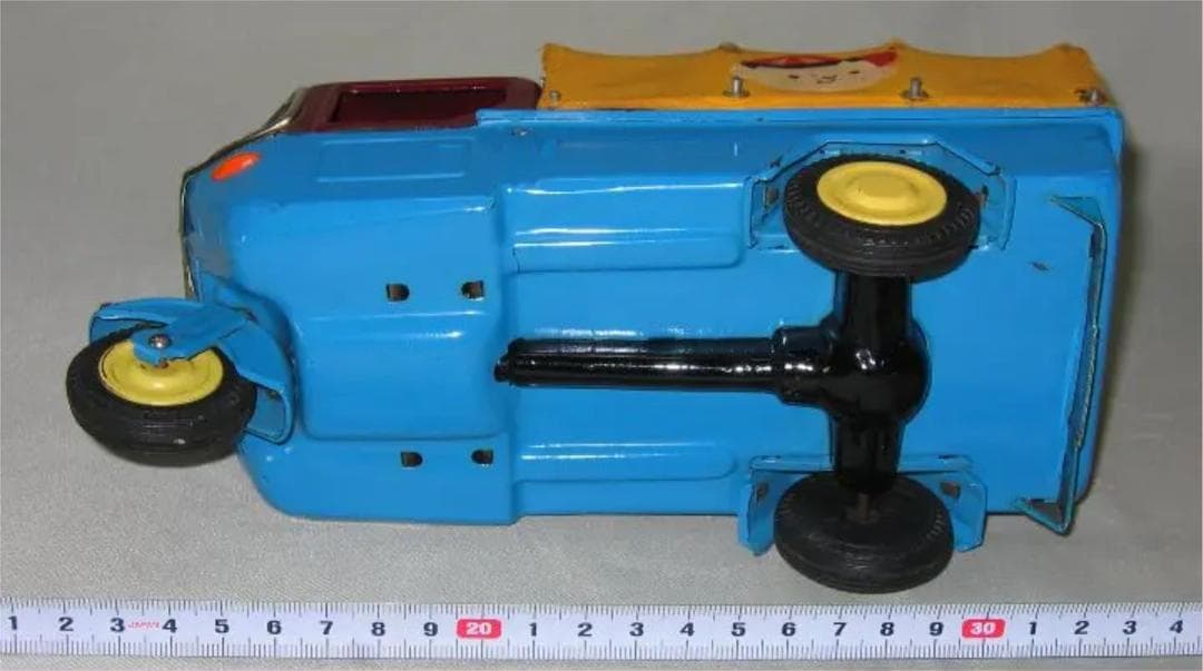 マツダ   三輪  トラック   オート三輪  　東洋工業   バンダイ