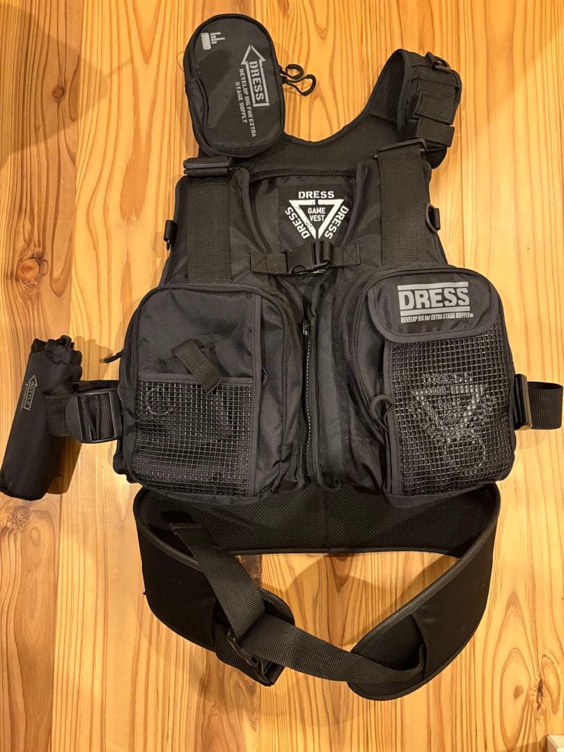 DRESS GAME ベスト ブラック フィッシング用ライフジャケット