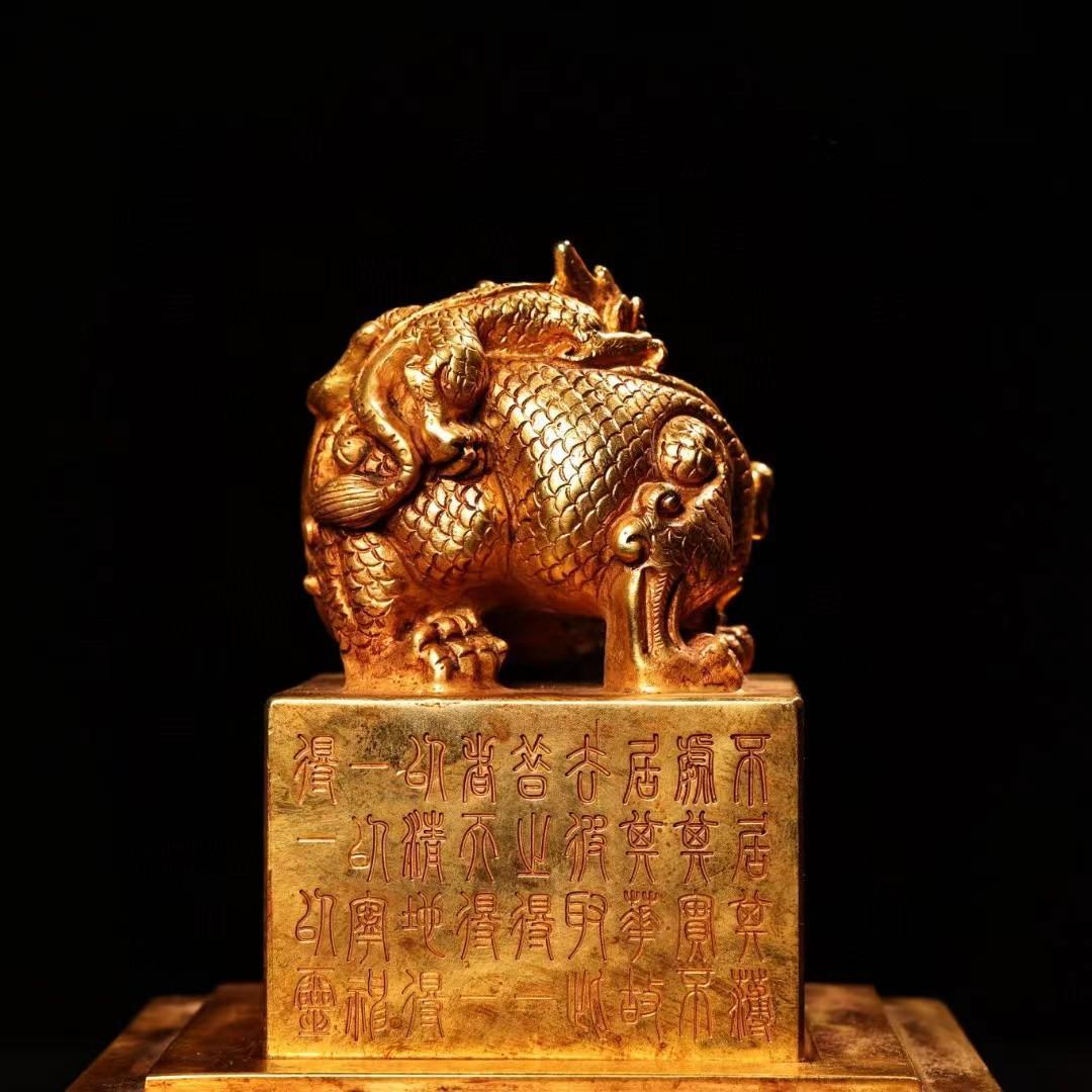 中国古美術・旧蔵鏨刻鎏金錾花の親子印鑑・純銅赤銅製・高浮彫・置物・書道具・文房具