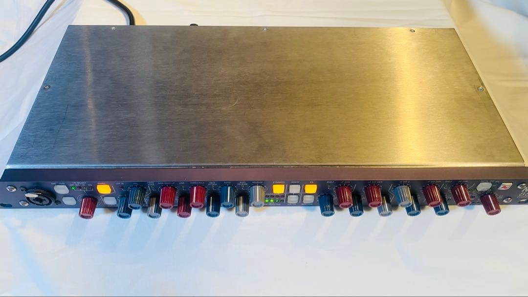 Neve 8801 チャンネルストリップ