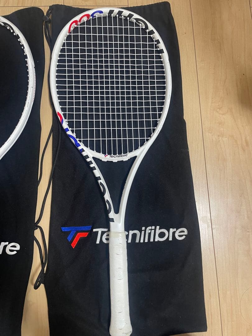 Tecnifibre T-Fight 300 テニスラケット　2本セット