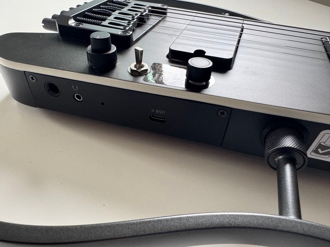 Donner HUSH-X Pro コンパクトエレキギター